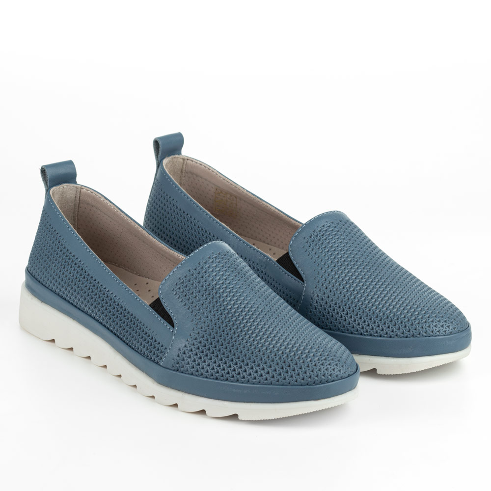 Believer Legitimate America Pantofi comozi dama din piele naturala DiAmanti Charo albastru denim - DiAmanti.ro Believer Legitimate America Pantofi comozi dama din piele naturala DiAmanti Charo albastru denim - DiAmanti.ro